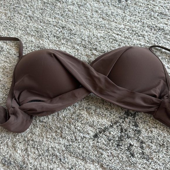Brown BIKINI SET ADJUSTABLE STRAPS on top; metal hook closure in back - Picture 3 of 14